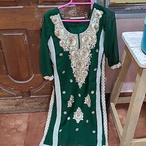 Kurti ,legging, Dupatta Set Like New