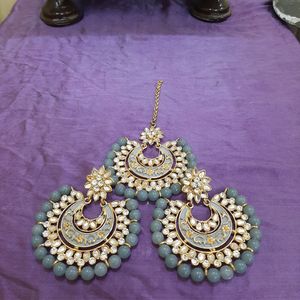 earrings with maang tikka