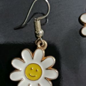 Daisy Earrings