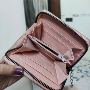 Pink Hand Wallet For Money And Cards