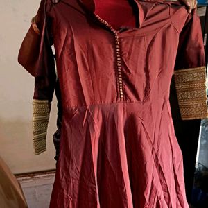 Heavy Maroon Gown With Dupatta