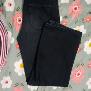 Black Straight Fit Jeans For Women