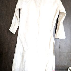 White Embroidered Kurta