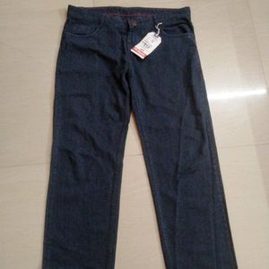 New Stylish Girls Jeans