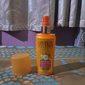 Lotus Sunscreen Spray