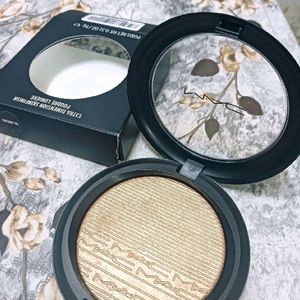 MAC Highlighter "Oh Darling"