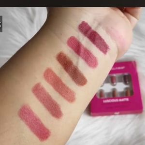 Myglamm Mini Lipstick Kit