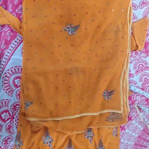 Punjabi Salwar Suit With Duppta