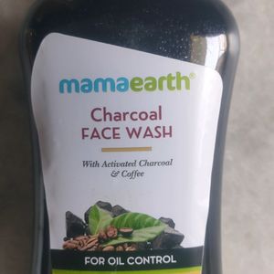 Charcoal And Vitamin C Facewash