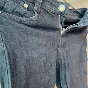 Jet Black Denim Capri