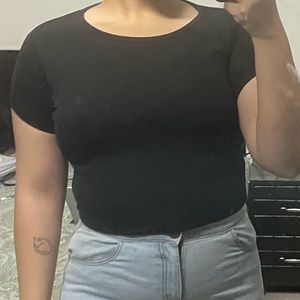 Black Crop Top/ Baby Tee