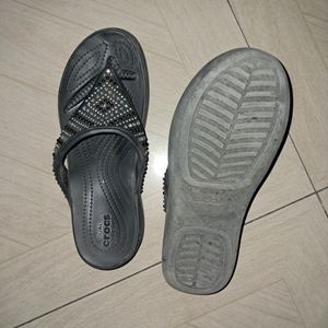 Used CROCS flip-flops With Embellishments