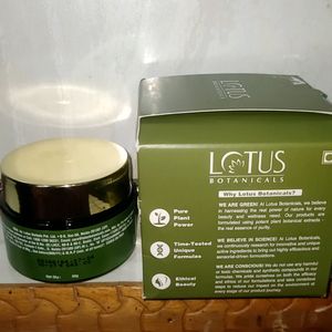 Lotus Night Gel