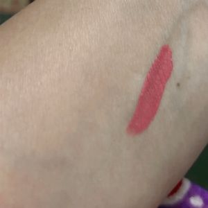 L'Oreal Paris Rouge Signature Matte Liquid Lipstic