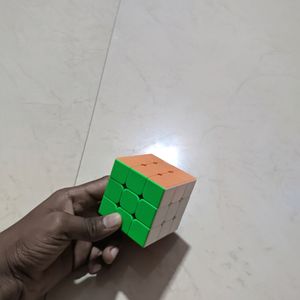 RUBIK'S CUBE