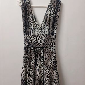 Deep Neck Cheetah Print Top