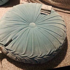 Round Velvet Cushion