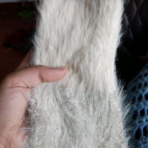 Super Soft Fuzzy Sweater Having Glittery Threads