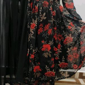 18+ Women Black And Red Floral Printed Set M Sized