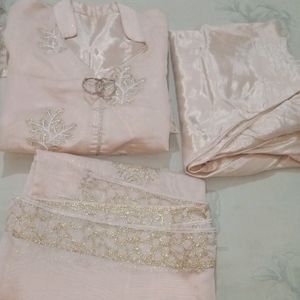 Ladies Suit Set