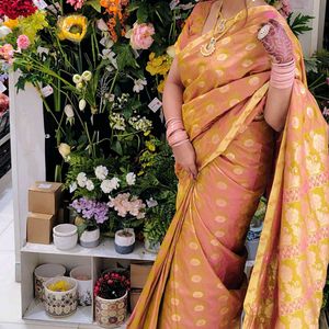 saree with blouse