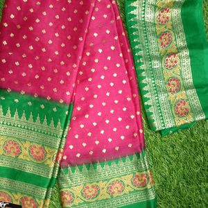 Beautiful Foil Print Saree