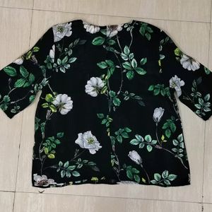 H&M Black & Green Floral Print Top