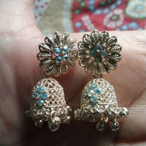 Combo OfBeautiful Earings Golden N Silver Colour