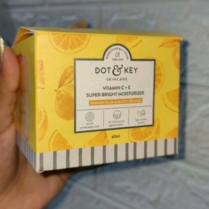 Dot Nd Key Face Moisturizer Brand New No Coin