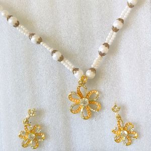 Pearl Necklace Set