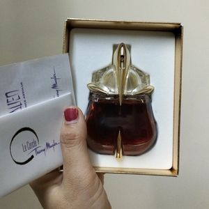 Alien Essence Absolue EDP Intense