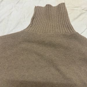 Beige H&M Crop Top