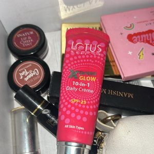 Makeup Set Of 13 Products