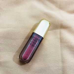 Faces Canada Comfy Matte Liquid Lipstick.