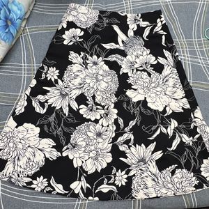 Black And White Floral Skirt