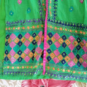 Women's Embroidery Kurta