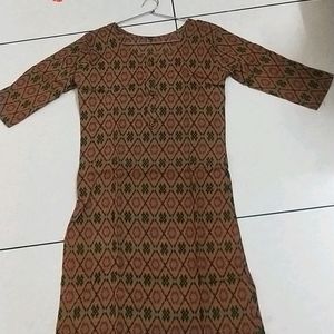 Ikkat Print Kurti