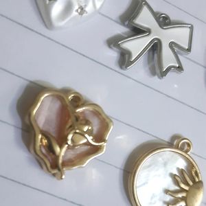 Trendy Pendants / Charms