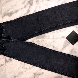 Mid Waist Jeans