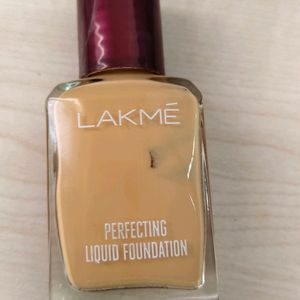 Lakme Natural Marble Foundation