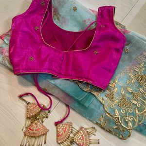 Blue Saree With Stiched Pink Blouse 🩷