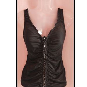 Black Padded Sleeveless Top