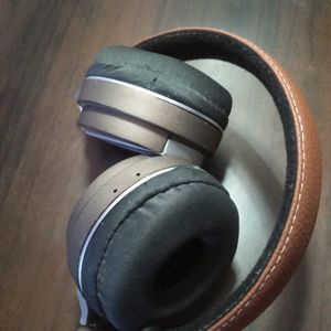 NUDISC WIRLESS HEADPHONE.