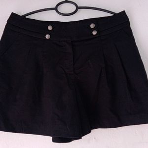 Clovis Women Shorts