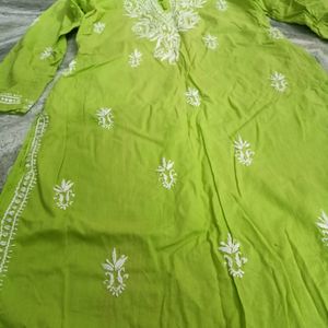 Lucknowi Chickankari Kurta