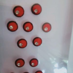 Bindi For Womens Red Colour Good Design