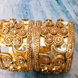 Golden Colour 2 Set Bangle Nice Looking On Stone W