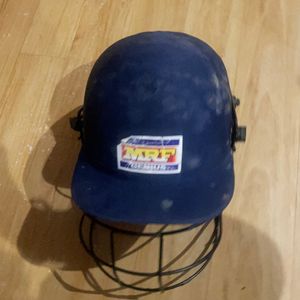 Criket helmet youth size little bit used