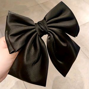 Large Bow Clip