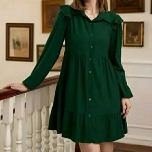 Short frock with button